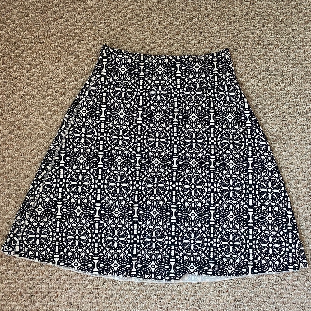 Black & Cream Patterned, High Waisted Skirt